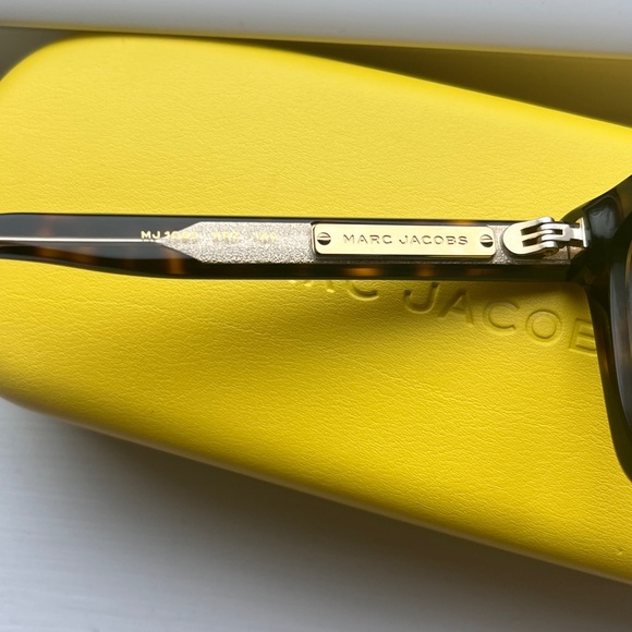 Marc Jacobs Bold RX Glasses - Picture 3 of 5